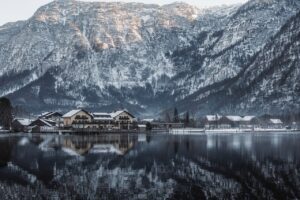 連休に訪れる穴場スポットとしておすすめの静かな山の場所は？